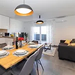 Diadora Apartman *